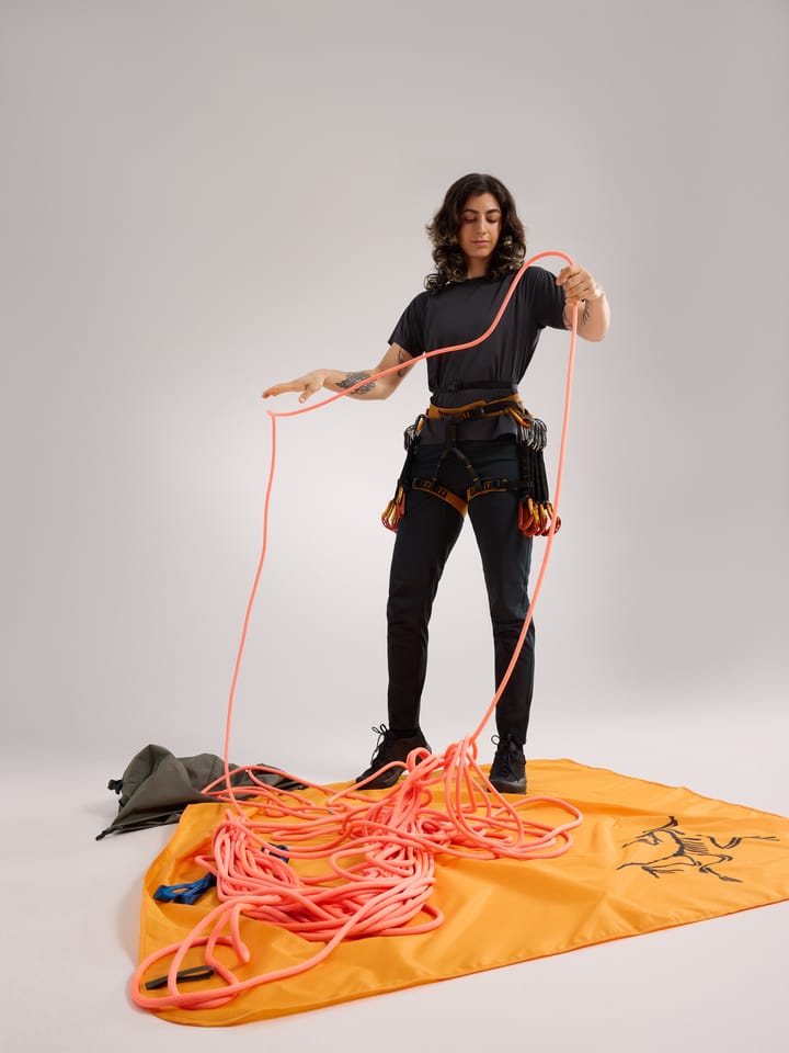 Arc'teryx Women's AR-385a Harness Yukon/Amaranthus/Edziza